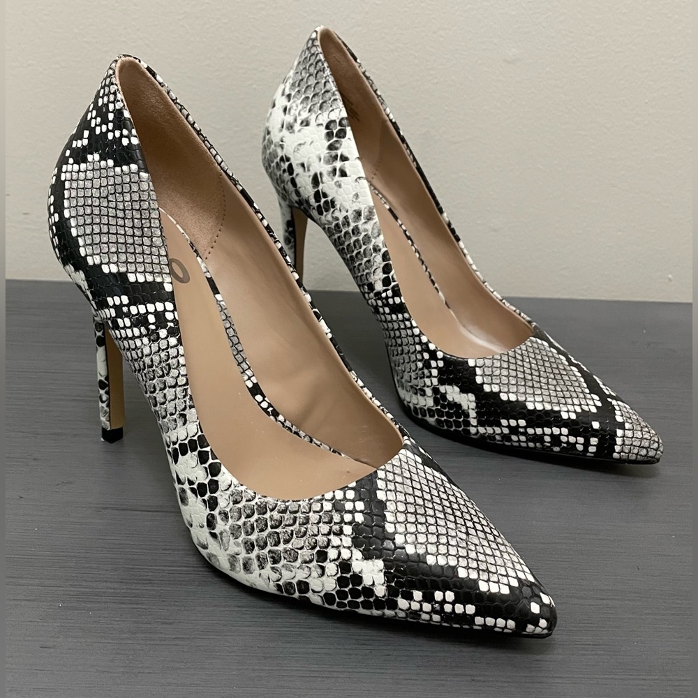 FAUX SNAKESKIN PUMPS